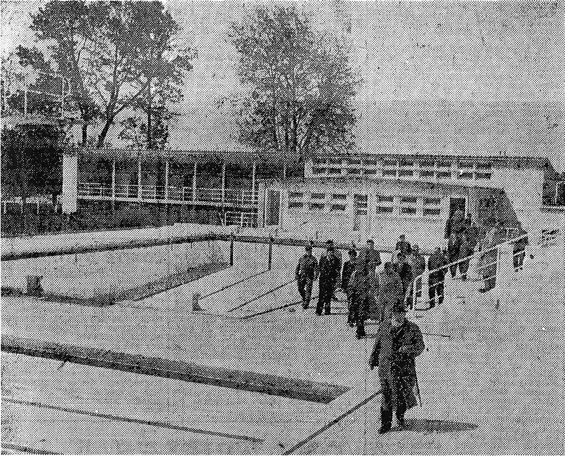 image extraite d'un article de journal de l'époque, Piscine Jean Bouin